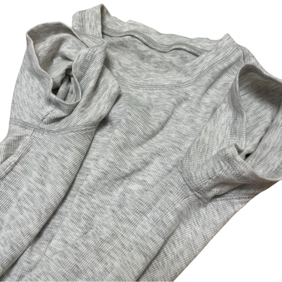 VUORI pose fitted tee xs light gray - Picture 4 of 6